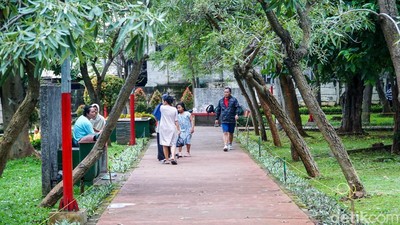 Taman Kopi Pasar Rebo Jadi Tempat Favorit Warga Menikmati Sore