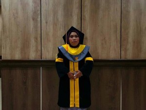 Lawan Keterbatasan, Wisudawan Disabilitas UT Jakarta Sukses Jadi Sarjana