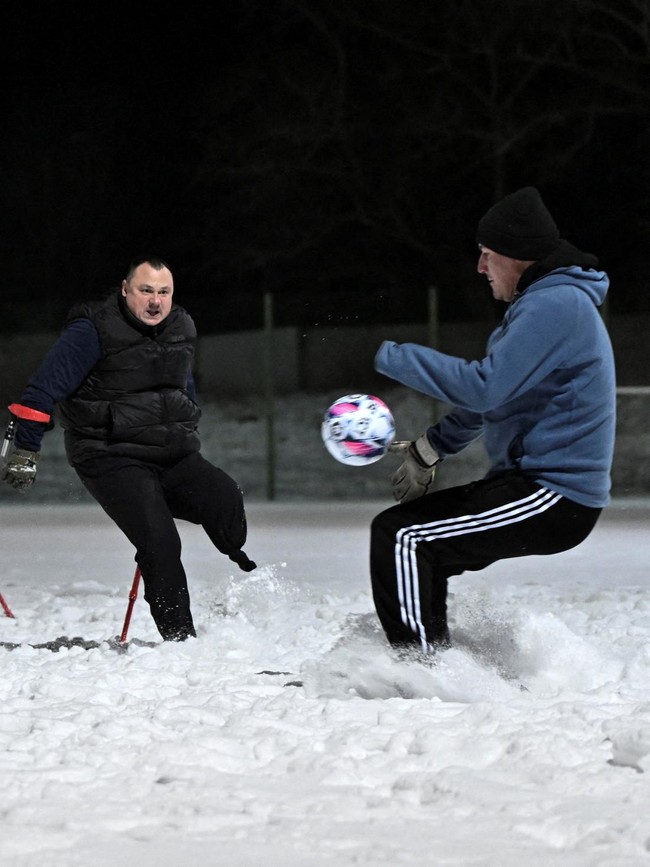 Veteran Amputasi Bangkit Lewat Sepak Bola, Menyimpan Harapan Damai