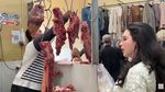 Serunya Arumi Bachsin saat Belanja Bumbu dan Daging di Pasar Tradisional