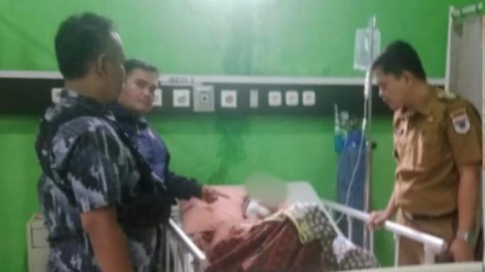 Ayah di Lubuklinggau menjalani perawatan di rumah sakit usai dibacok anaknya