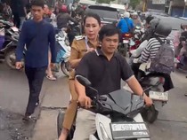 Tak Pakai Helm Saat Naik Motor, Bupati Sumba Barat Daya: Kondisi Darurat