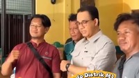 Viral Ada Intel Saat Anies di Warung Soto, Kodam Diponegoro: Murni Makan Siang