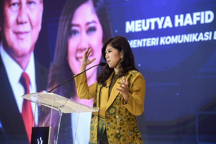 Menkomdigi Meutya Hafid menyampaikan paparannya pada acara GPR Outlook 2026 di Jakarta, Rabu (4/2/2026). Dalam acara yang mengambil tema Satu Narasi Bangun Reputasi Negeri Meutya Hafid menegaskan bahwa kecepatan dan ketepatan komunikasi publik 