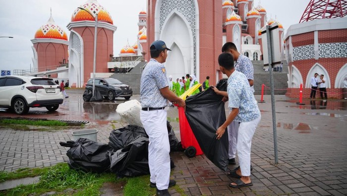 Gubernur Sulsel Libatkan Pelajar Dorong Gerakan ASRI Sesuai Arahan Presiden