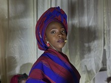 Penyanyi Nigeria Ifunanya Nwangene Meninggal Digigit Ular