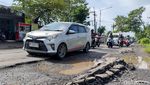 Awas Jalan Lingkar Timur Sidoarjo Berlubang