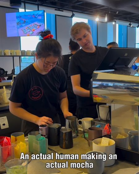 Karyawan Meta Pamer Kantor Google, Netizen Iri gegara Mirip Kafe Mewah