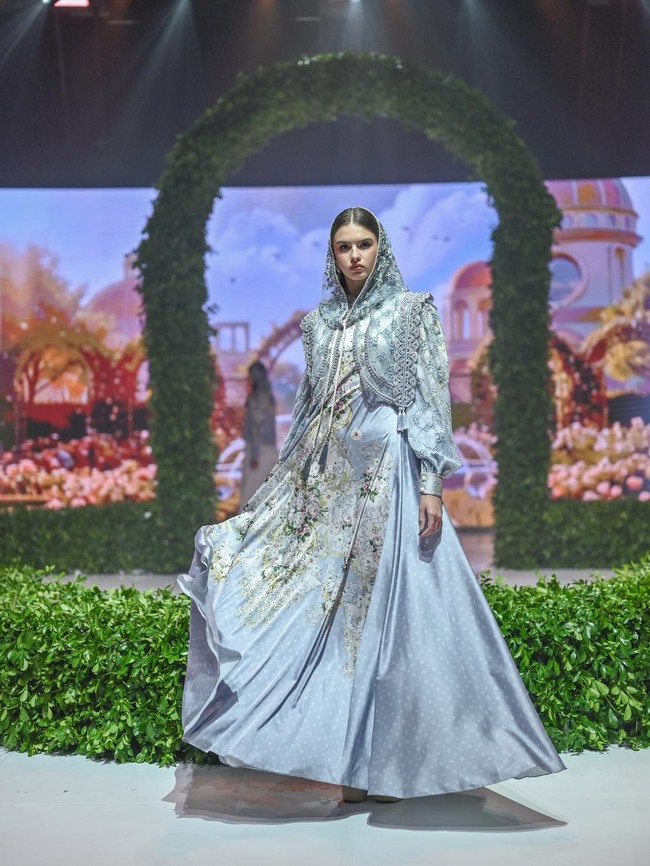 Koleksi Busana Raya 2026 Ivan Gunawan Prive Hadirkan Keindahan Andalusia