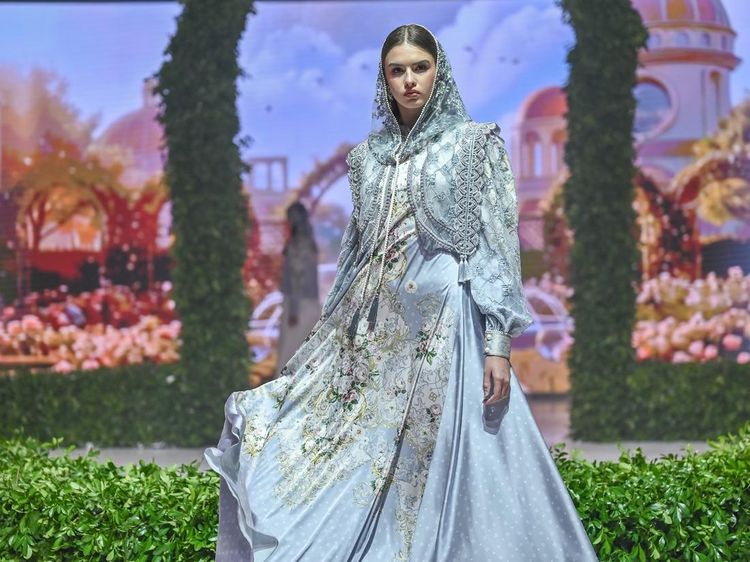 Koleksi Busana Raya 2026 Ivan Gunawan Prive Hadirkan Keindahan Andalusia