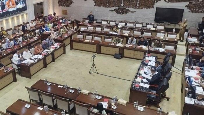 Asosiasi DPRD Kabupaten Ngadu ke Komisi XI DPR: Kritik Tajam Soal Pemotongan TKD yang Meninggalkan Rakyat