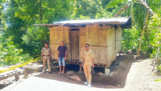 Kondisi pondok tempat tinggal Siswa kelas IV SD di Kecamatan Jerebuu, Ngada, NTT berinisial YBR (10) yang tewas gantung diri di pohon cengkeh lantaran orang tuanya tak mampu belikan (Dok.Kepala Dinas Kependudukan dan Pencatatan Sipil Kabupaten Ngada, Gerardus Reo)
