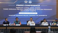 Keterlaluan, Dua WN China Nyolong Uang di Penerbangan Jakarta-Surabaya