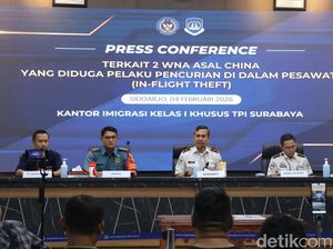 Keterlaluan, Dua WN China Nyolong Uang di Penerbangan Jakarta-Surabaya