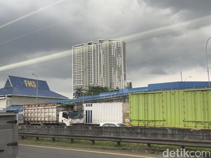 Tol Janger Padat di Sejumlah Titik Sore Ini