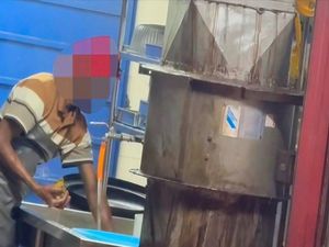 Astaga! Lauk Bekas Pelanggan Dicuci buat Dijual Lagi di Resto Ini