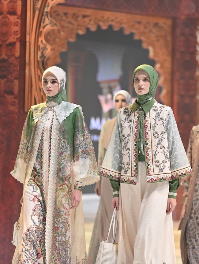 Foto Koleksi Raya 2026 Mandjha Hijab by Ivan Gunawan, Terinspirasi Meditarania