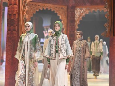 Foto Koleksi Raya 2026 Mandjha Hijab by Ivan Gunawan, Terinspirasi Meditarania
