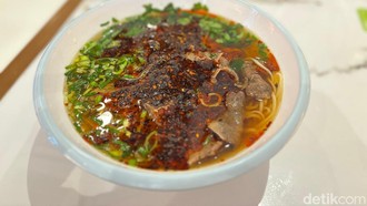 Halal! Jajan Mie China Autentik yang Kenyal di Chinatown Singapura