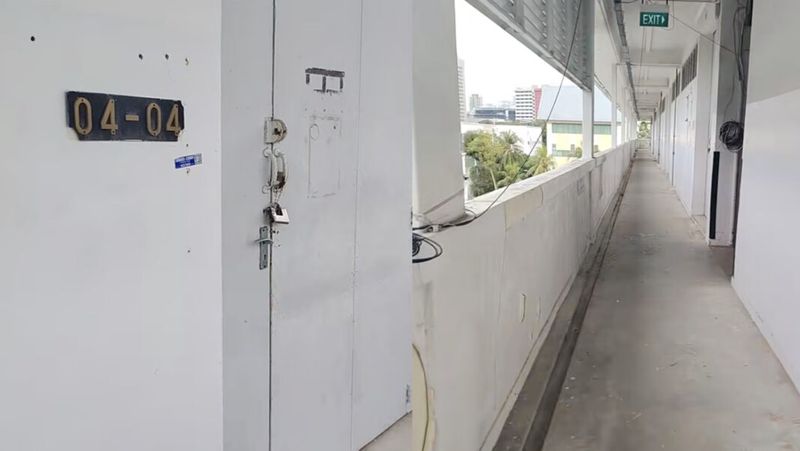 Horor! Ojol Ini Terima Pesanan Makanan yang Diantar ke Gedung Kosong