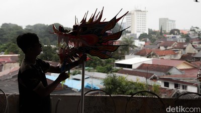 Perajin Barongsai Bogor Kewalahan Hadapi Lonjakan Pesanan