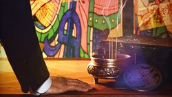 First Look Yoo Yeon Seok di Drakor Terbaru Phantom Lawyer