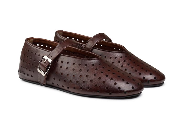 Prabu - Sepatu Kulit Slip On Wanita Alana Perforated Brown Cokelat