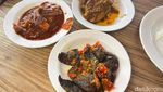 Sedapnya Sotong dan Paru Balado di Restoran Minang Legendaris di Singapura