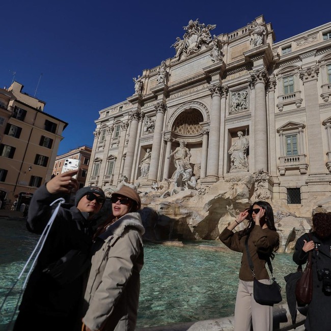 Roma Berlakukan Tiket Masuk Air Mancur Trevi untuk Kendalikan Wisata