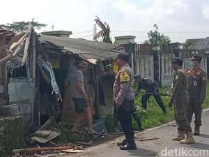 Warung Dibongkar Satpol PP Klaten Ternyata Jualan Soto Plus-plus Rp 120 Ribu