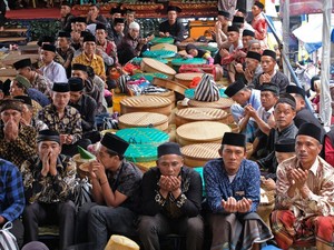 10 Tradisi Masyarakat Jawa Menyambut Ramadan, Ada Nyadran hingga Dugderan