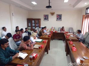 Tolak Penambangan Tanah Uruk Tol Jogja-Bawen, Warga Sambeng Wadul DPRD