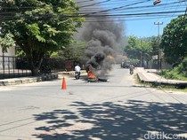 Wanita di Sorong Tewas Ditikam, Keluarga Korban Blokir Jalan