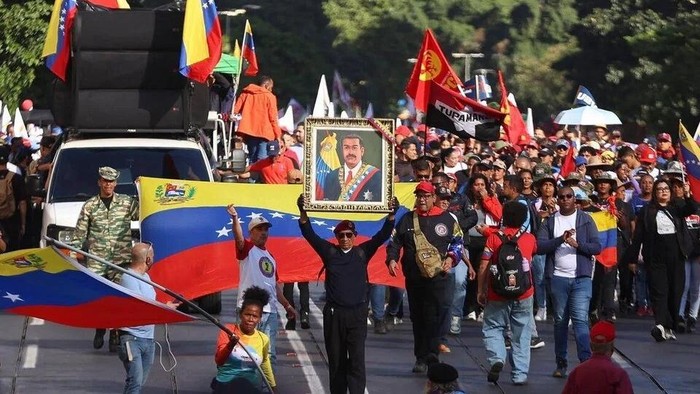 Ribuan Warga Venezuela Turun ke Jalan Tuntut Pembebasan Maduro