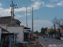 Tiang Listrik Ganggu Akses Rumah Mau Dipindahkan? Begini Caranya