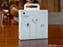 Apple EarPods USB-C Harga Rp 349 Ribu, Suara Mantap & Mic Jernih