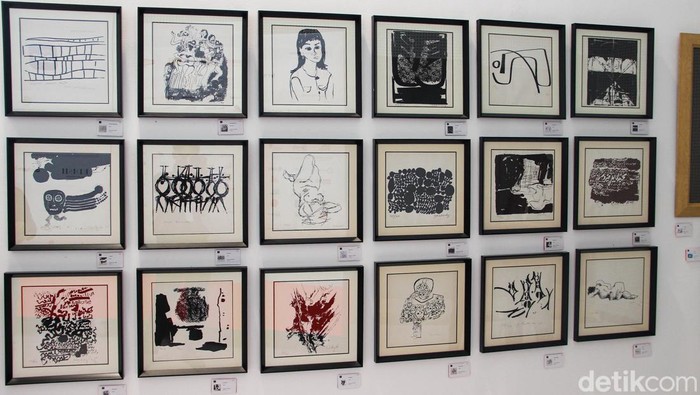 Pameran Art Jakarta Papers 2026 resmi dibuka di City Hall, Pondok Indah Mall (PIM) 3, Jakarta Selatan, Kamis (5/2/2026). Peresmian ajang seni ini dilakukan langsung oleh Menteri Kebudayaan Fadli Zon dan turut dihadiri sejumlah tokoh, termasuk Wakil Menteri Kebudayaan Giring Ganesha Djumaryo.