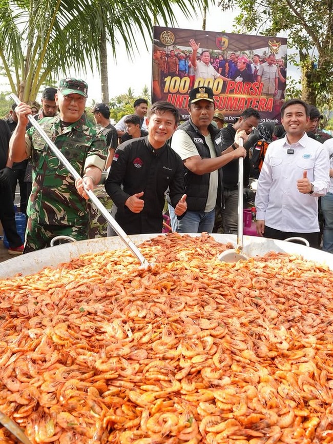 Momen Bobon Santoso Masak Besar di Papua hingga Aceh Tamiang