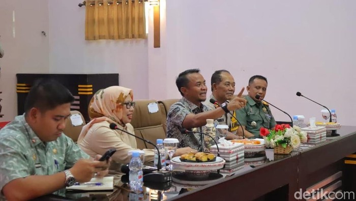 Bupati Bone Minta SPPG Prioritaskan Rekrut Warga Kurang Mampu untuk Program MBG