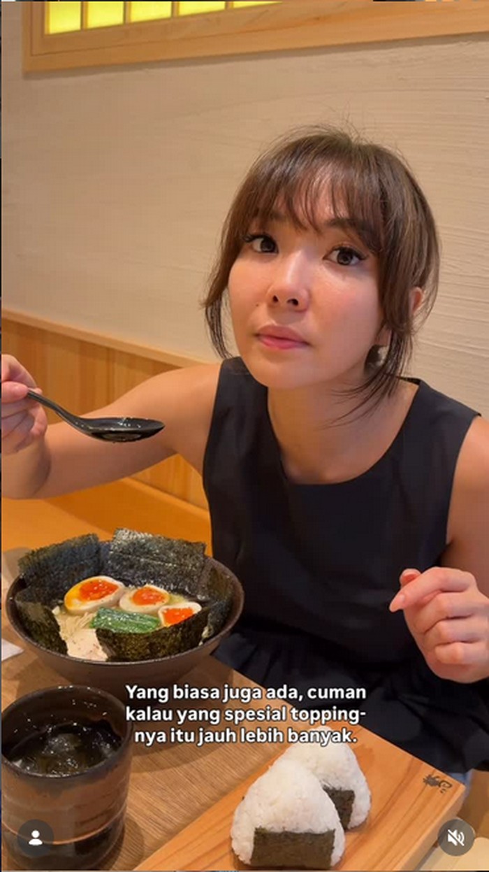 Cantiknya Awet! Ini Potret Gisel Racik Matcha hingga Jajan Bareng Gempi