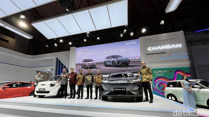 Segini Harga Resmi Changan Lumin dan Deepal S07