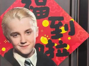 Viral di Tiongkok, Draco Malfoy Jadi Maskot Tahun Baru Imlek!