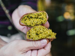 Rekomendasi Dubai Chewy Cookies hingga Nasi Uduk Ayam Goreng Legendaris