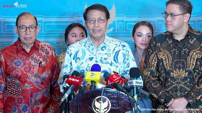 Presiden Prabowo menggelar pertemuan dengan sejumlah mantan Menteri Luar Negeri dan Wamenlu di Istana, Jakarta, Rabu (4/2). Salah satu yang dibahas yakni terkait Board of Peace bentukan Presiden AS Donald Trump.