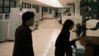 Bagiku, kau lebih dari sekadar istriku, tetapi juga sahabat terbaikku, penopangku, dan rumahku. Aku sangat bersyukur bisa menjalani hidup bersamamu, mencintaimu, dan menyebut diriku suamimu. Selamanya, ungkap dan janji manis Rayhan untuk Isyana Sarasvati. Foto: Instagram @rayhanmaditra__