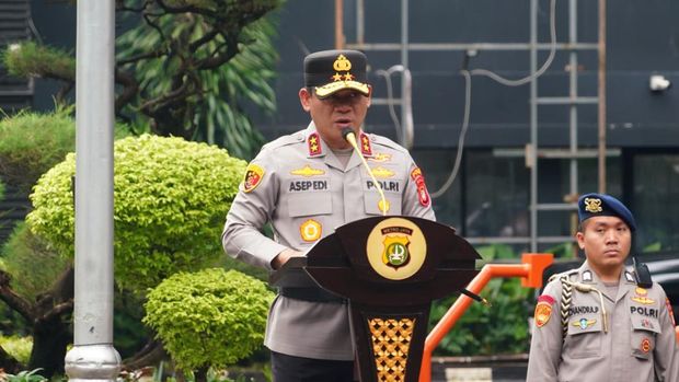 Kapolda Metro Jaya Irjen Asep Edi Suheri memberikan pesan kepada seluruh jajarannya dalam apel