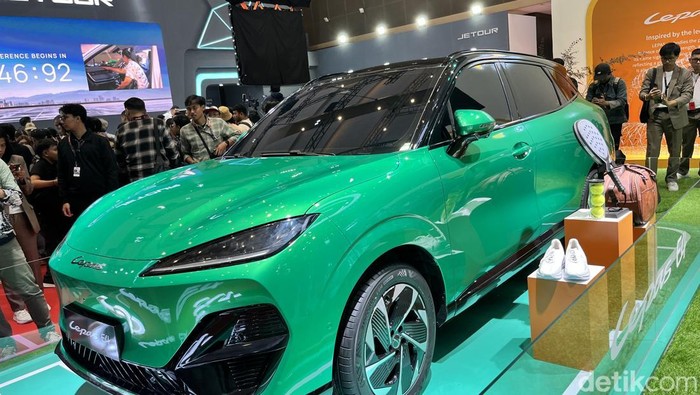 Lepas Perkenalkan E4, SUV Listrik yang Menantang Tradisi Otomotif Futuristis