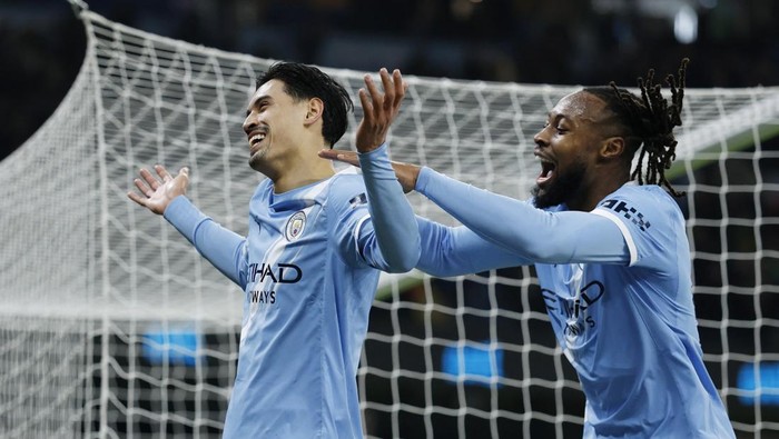 Man City Pepet Arsenal di Puncak Klasemen