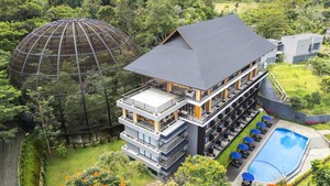 Hotel Ini Punya Konsep Eco Resort, Ada Rumah Pohon hingga Aviary Raksasa