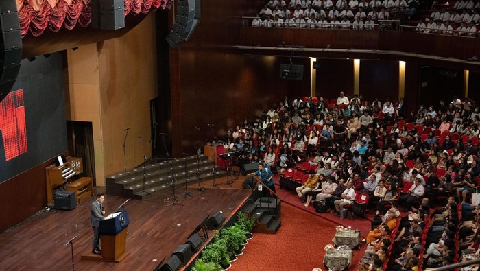 UPH Gelar Puncak Natal Nasional 2025, Angkat Tema Kekeluargaan-Pendidikan